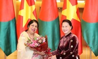 孟加拉国国民议会议长乔杜里结束对越南的正式访问