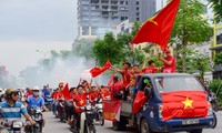 越南全国球迷热情鼓励国奥队 