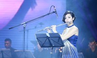 把越南音乐推介给世界的越南长笛表演艺术家黎书香