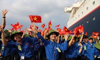 越南青年与东南亚和日本青年船代表交流