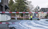 德国发生汽车冲撞人群事件   至少4人受伤