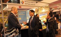 比利时游客日益关注越南