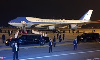美国总统特朗普抵达河内