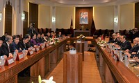 摩洛哥众议院议长马勒克与越南国会主席阮氏金银举行会谈