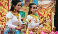 1000多名高棉族大学生喜迎传统新年