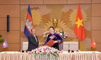 越柬国会领导人举行会谈