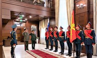 越南和俄罗斯加强国防合作