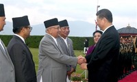 习近平与尼泊尔总理奥利举行会谈