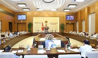 越南14届国会8次会议进入第二周