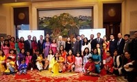 旅居世界多国越南人举行迎新活动