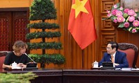  越南与荷兰加强在多边论坛、国际组织内的合作与互相支持