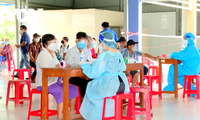 越南最近24小时新增1万多例新冠肺炎确诊病例