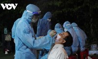 越南最近24小时新增近一万三千例新冠肺炎确诊病例