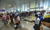 安排两趟航班将近600名旅居乌克兰越南公民安全接回国