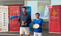 越南网球运动员李黄南夺得法国赛事亚军