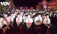 胡志明少先队中央委员会举行“越南少年点燃梦想”活动