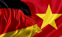  越南高级领导人致电德国领导人祝贺德国国庆节
