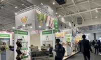 越南在​2022年巴黎国际食品展上推介产品