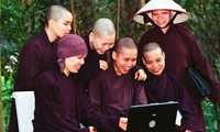 越南佛教界与祖国并肩前行、共同发展