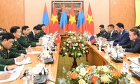 推动越南—蒙古防务合作关系
