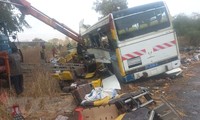 公交车相撞事故造成惨重伤亡 塞内加尔宣布国葬