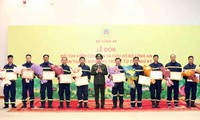 越南公安部表彰和奖励赴土耳其参加抗震救灾活动的救援队
