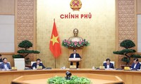 越南政府总理范明政主持政府法律制定会议