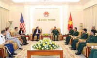越南与美国促进在克服战后遗留爆炸物后果中的合作