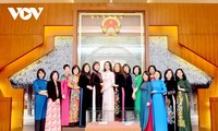 越南举行多项纪念3·8国际妇女节活动