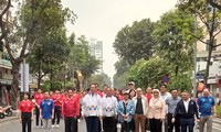 第32届东南亚运动会火炬接力活动在越南举行
