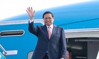 越南政府总理范明政启程前往日本出席七国集团峰会扩大会议
