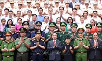 越南国家主席武文赏会见禁毒运动先进典型