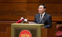 越南国会主席主持2023年劳动者论坛