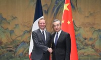 中国外长王毅强调中欧重要伙伴关系