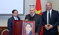 范明政总理：越南永远铭记罗马尼亚朋友的厚爱和宝贵支持