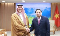 沙特驻越大使：希望越南早日成为“经济之龙”