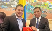 哥伦比亚国民议会希望促进与越南国会的关系