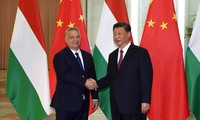 中国与匈牙利提升双边关系