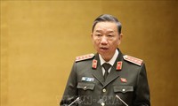 越南国会免去公安部部长职务