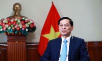 国家主席苏林对老挝和柬埔寨的国事访问为越老柬传统友好关系注入新动力