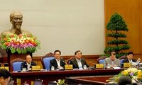 PM Nguyen Tan Dung memimpin sidang periodik pemerintah bulan Desember