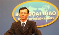 Vietnam menentang Tiongkok yang menyelenggarakan lomba layar ke kepulauan Hoang Sa milik Vietnam