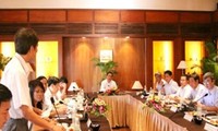 Deputi PM Hoang Trung Hai memeriksa aktivitas ekplorasi bijih Uranium di Quang Nam
