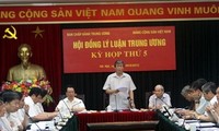 Pembukaan sidang ke-5 Dewan Teori Komite Sentral Partai Komunis Vietnam