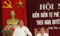  Komite Partai provinsi Vinh Phuc mengadakan konferensi otokritik dan kritik