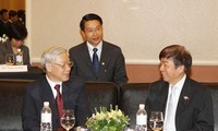 Sekjen KS PKV Nguyen Phu Trong melakukan pertemuan dengan Ketua Partai Aksi Rakyat Singapura Khaw Bun Wan