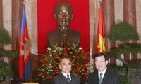 Aktivitas Raja Kamboja Norodom Sihamoni di Vietnam