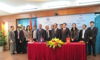 PM Nguyen Tan Dung menerima Menteri Perposan dan Telekomunikasi Kamboja