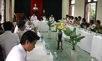 Sekretaris  KS PKV Ha Thi Khiet berkunjung di propinsi Quang Nam 