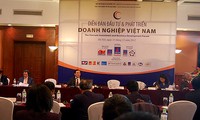 Forum investasi dan perkembangan badan usaha Vietnam